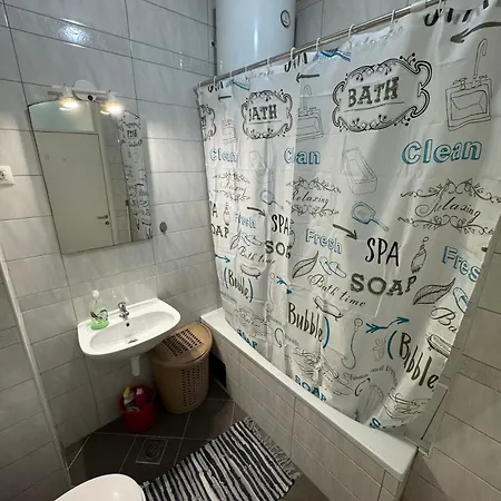 아파트 Apartman Studio 33